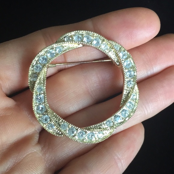 Vintage Roman Brooch Pin - Picture 1 of 7